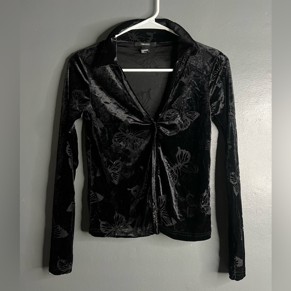 Butterfly button up - Picture 2 of 4